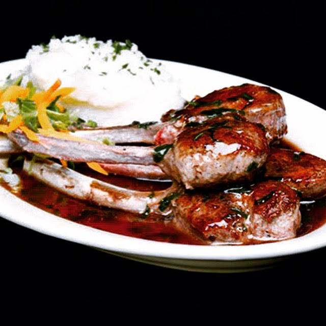 The Earle | restaurant | 121 W Washington St, Ann Arbor, MI 48104, USA | 7349940211 OR +1 734-994-0211