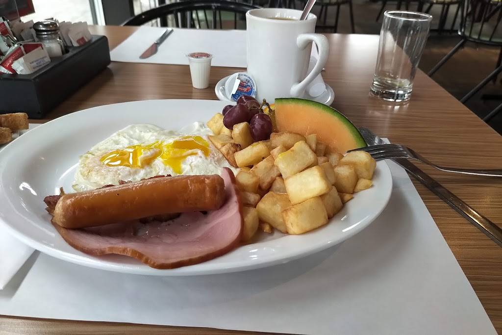 Plus Restaurant Bar | restaurant | 192 Boulevard des Bois Francs S, Victoriaville, QC G6P 4S7, Canada | 8197589927 OR +1 819-758-9927