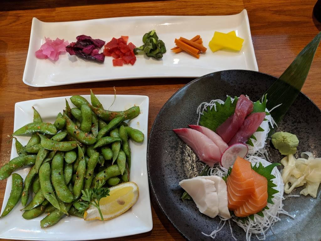 Satomi Sushi | restaurant | 5026 Mowry Ave, Fremont, CA 94538, USA | 5105050360 OR +1 510-505-0360
