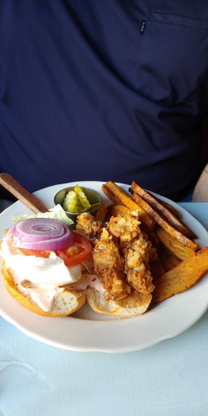 Dee Felice Cafe | restaurant | 529 Main St, Covington, KY 41011, USA | 8592612365 OR +1 859-261-2365