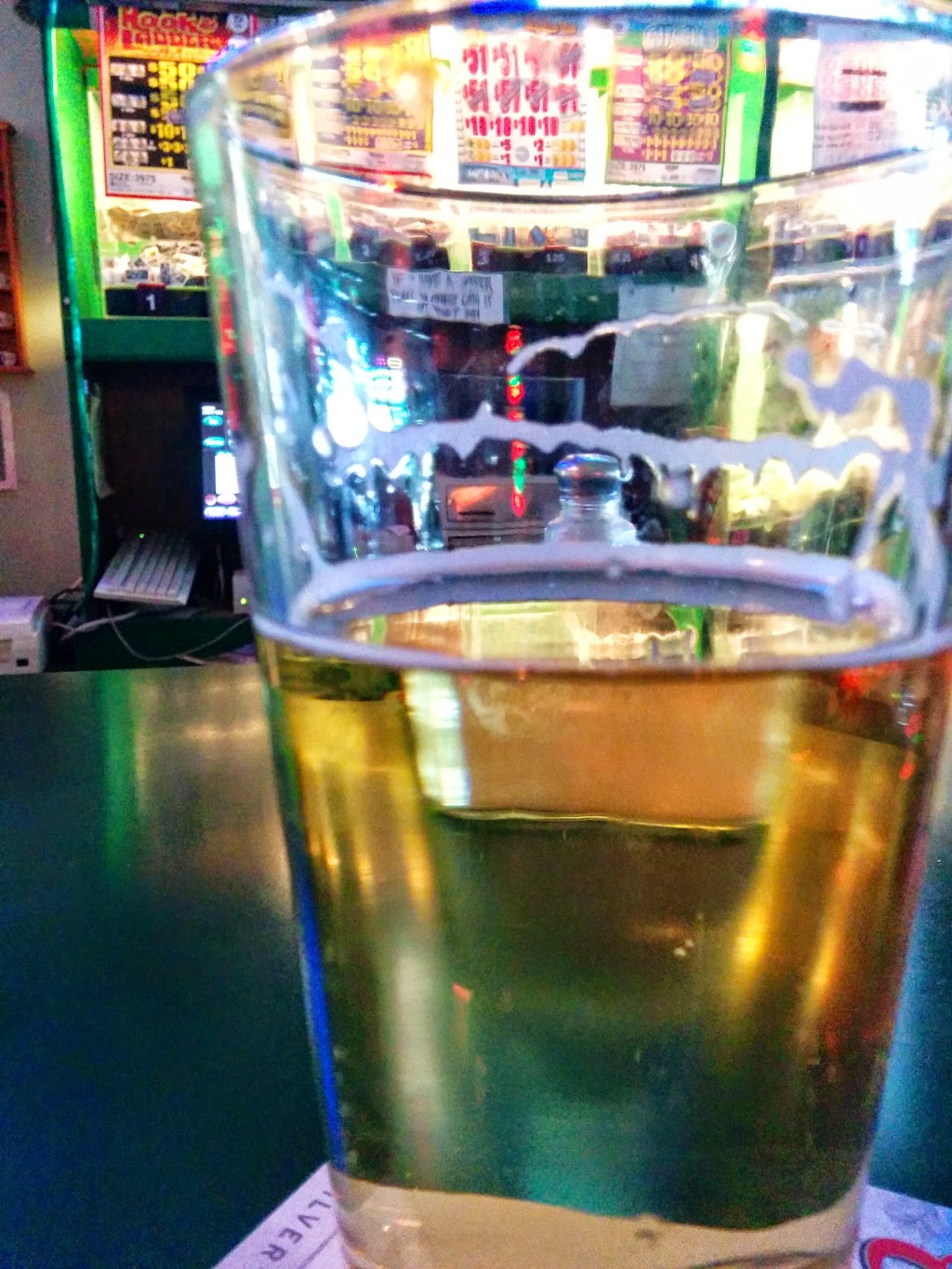 Green Pup Sports Bar | restaurant | 2510 S 84th St # 15, Tacoma, WA 98499, USA | 2535845600 OR +1 253-584-5600