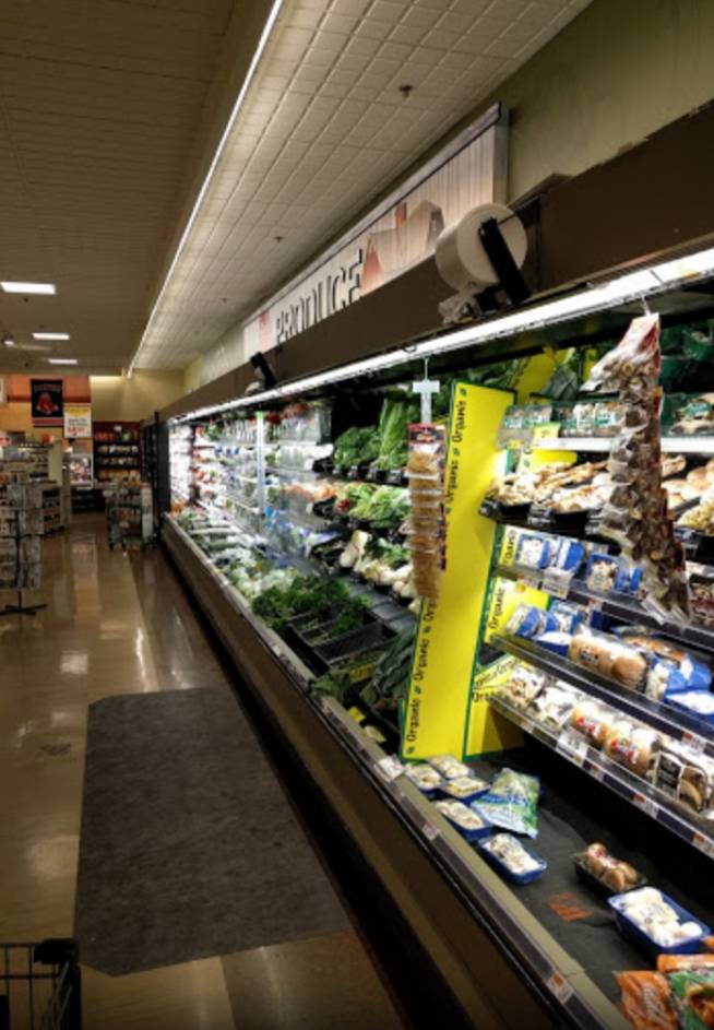 Big Y Food Service | meal takeaway | 505 E Main St, Southbridge, MA 01550, USA | 5087646213 OR +1 508-764-6213