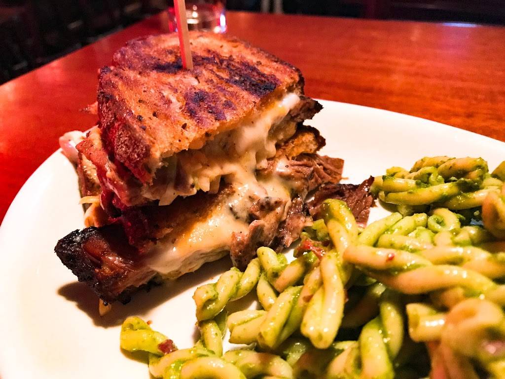 Corner Tavern | restaurant | 421 Marlborough St, Boston, MA 02115, USA | 6172625555 OR +1 617-262-5555