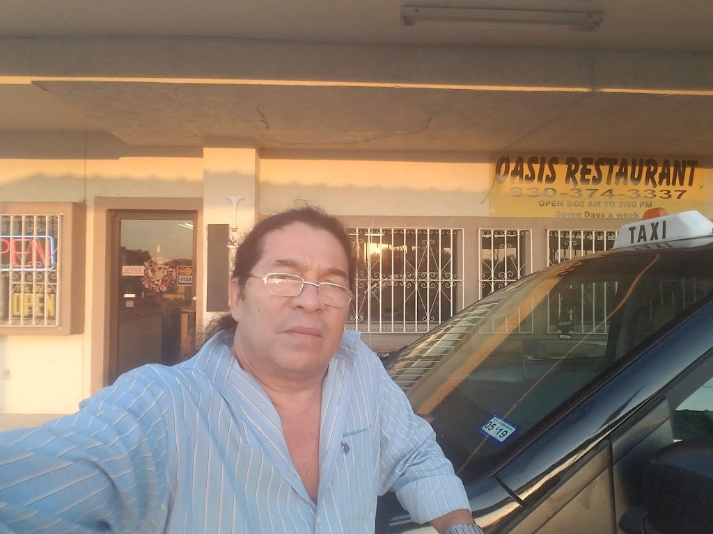Oasis Restaurant | restaurant | 2409 US-83, Crystal City, TX 78839, USA | 8303743337 OR +1 830-374-3337