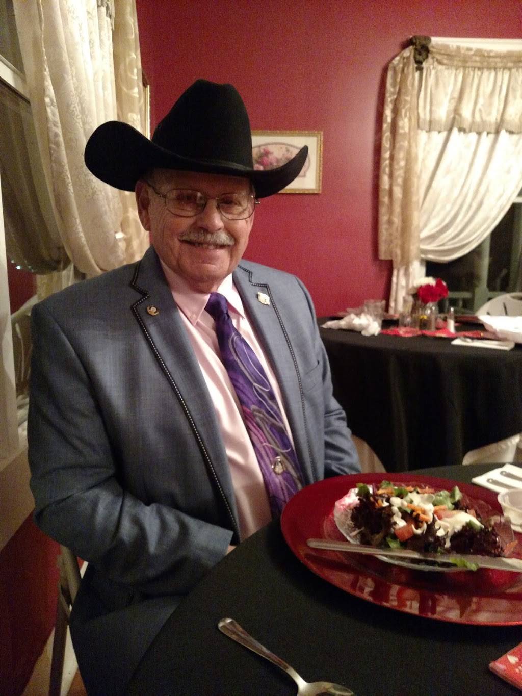 Patch Manor | restaurant | 201 S Ramsey St, Manchester, TN 37355, USA | 9317284430 OR +1 931-728-4430