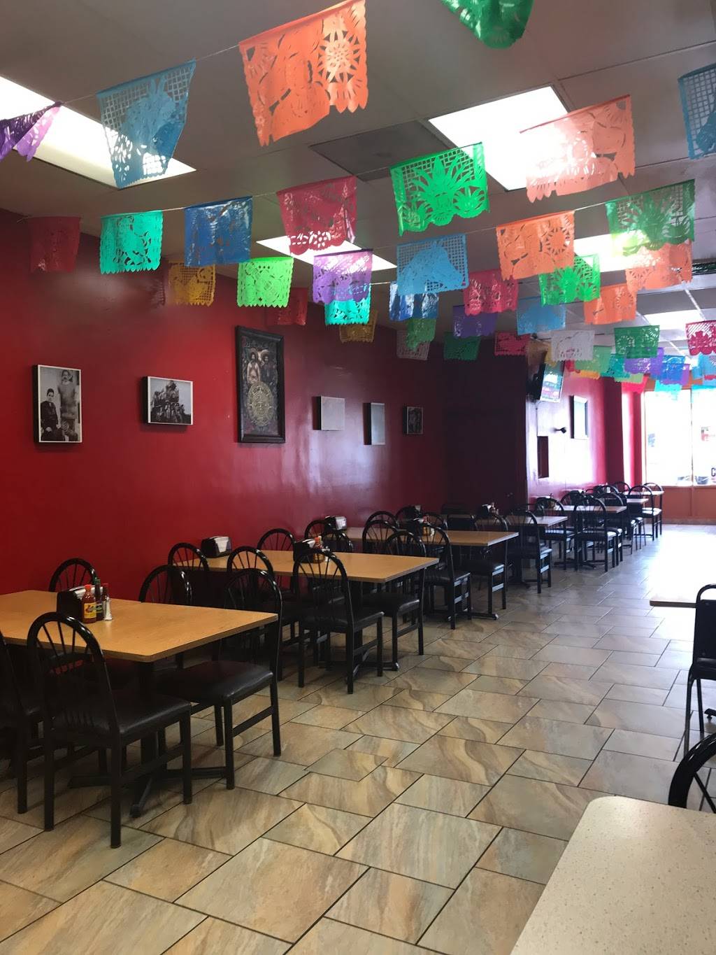 La Pupusa Loca | restaurant | 651 I St, Los Banos, CA 93635, USA | 2097109051 OR +1 209-710-9051