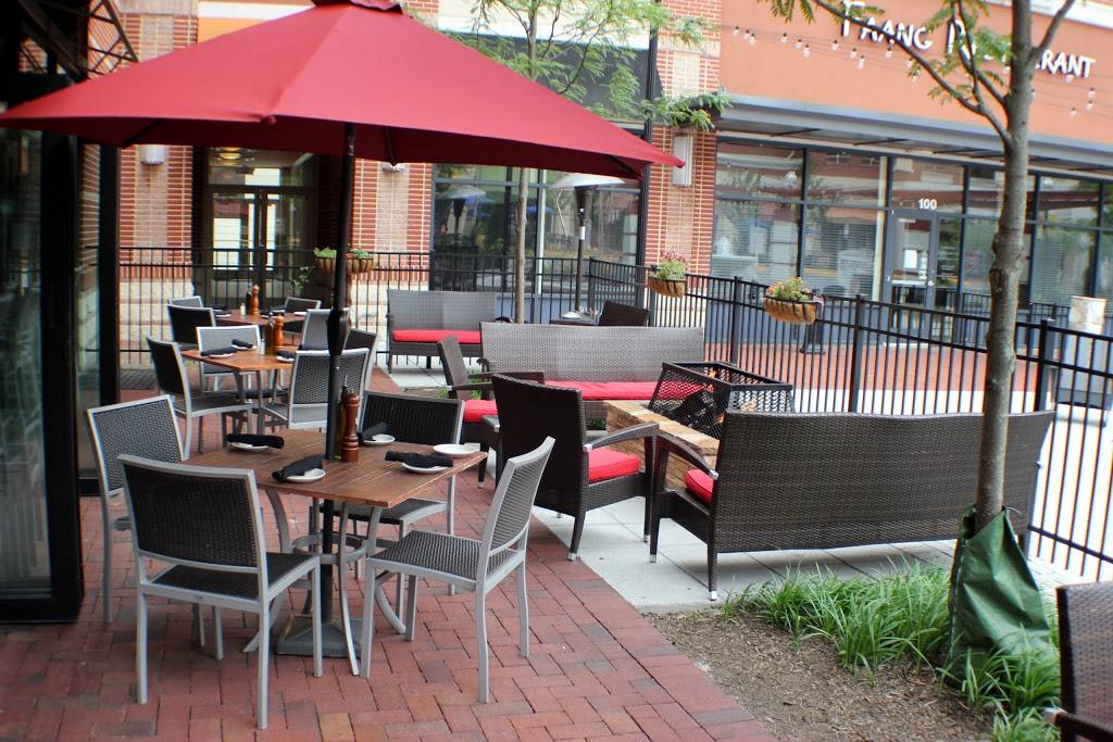 Travinia Italian Kitchen & Wine Bar | restaurant | 1605 Village Market Blvd SE #104, Leesburg, VA 20176, USA | 7037776511 OR +1 703-777-6511