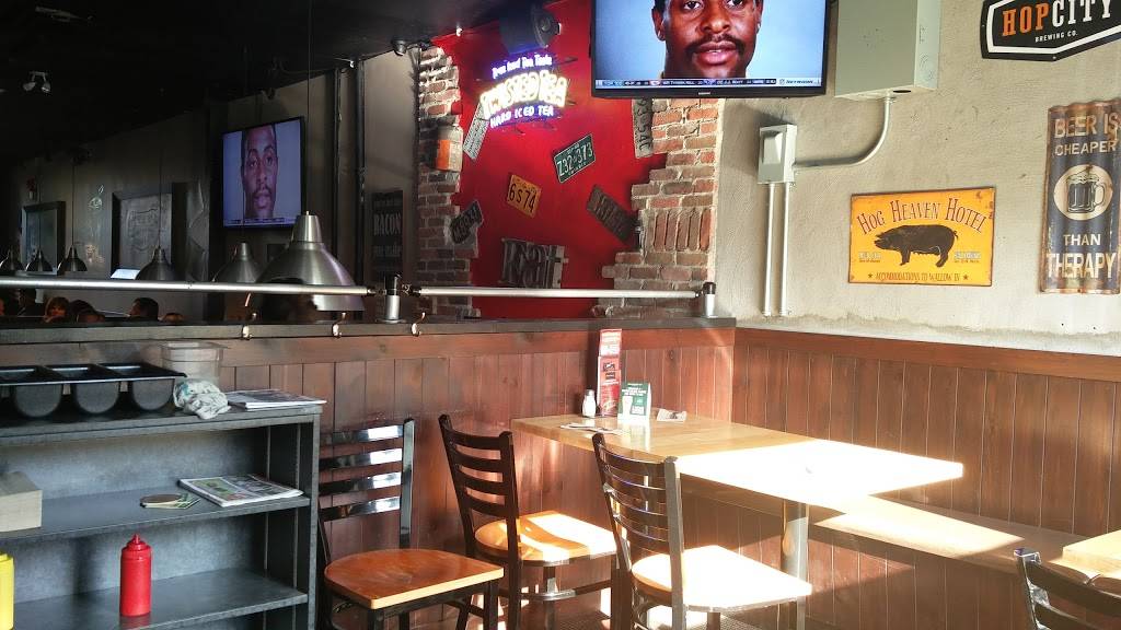 BrickHouse Craft Burger | restaurant | 123 Simcoe St, Peterborough, ON K9H 2H3, Canada | 7058747474 OR +1 705-874-7474