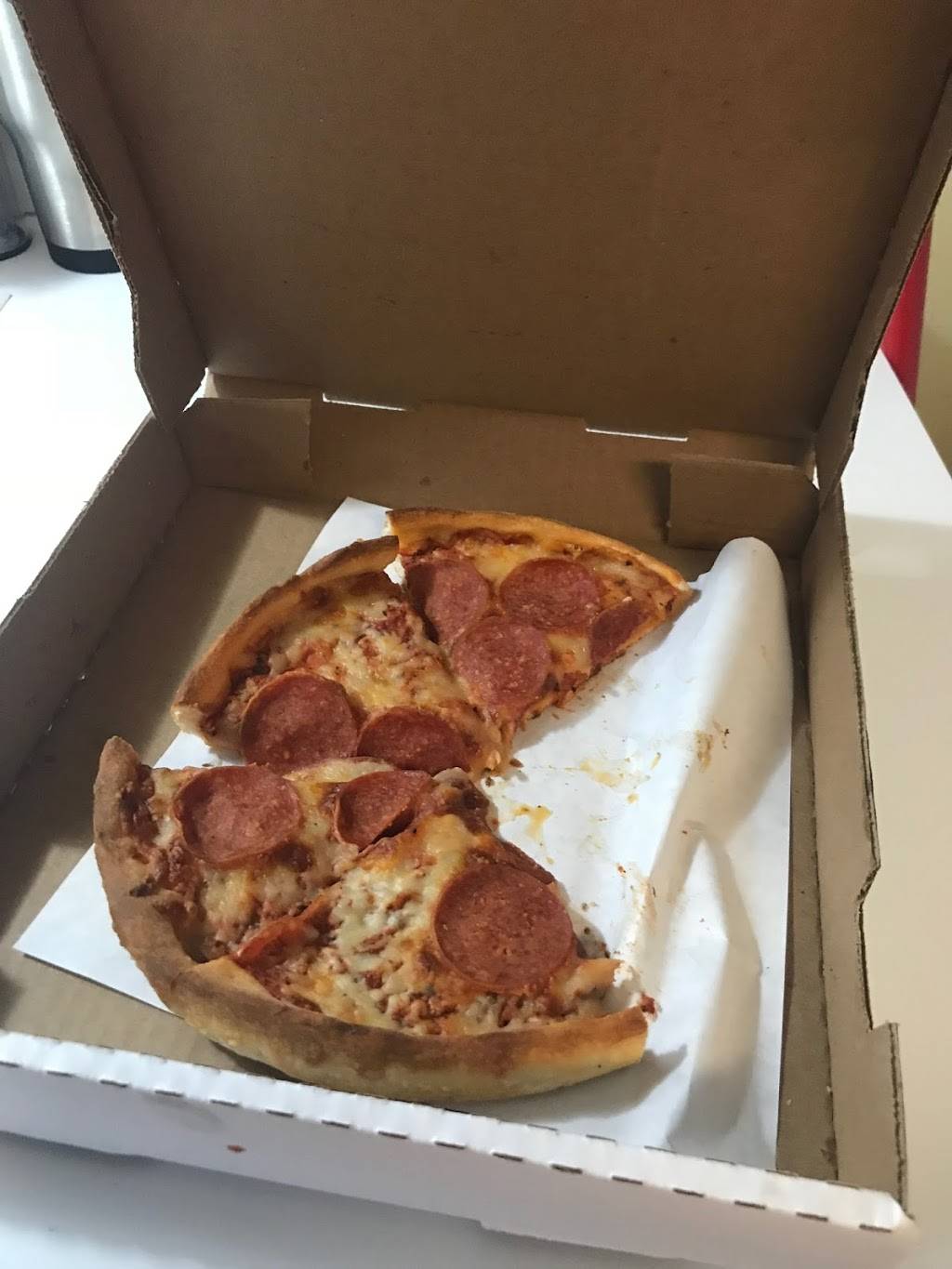 Selentis Pizza | restaurant | 808 Oberlin Ave, Lorain, OH 44052, USA | 4402451125 OR +1 440-245-1125