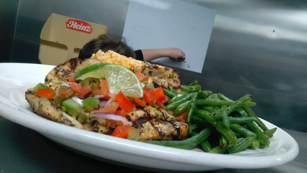 Beach House | restaurant | 2301 S Lake Shore Dr, Decatur, IL 62521, USA | 2174227202 OR +1 217-422-7202