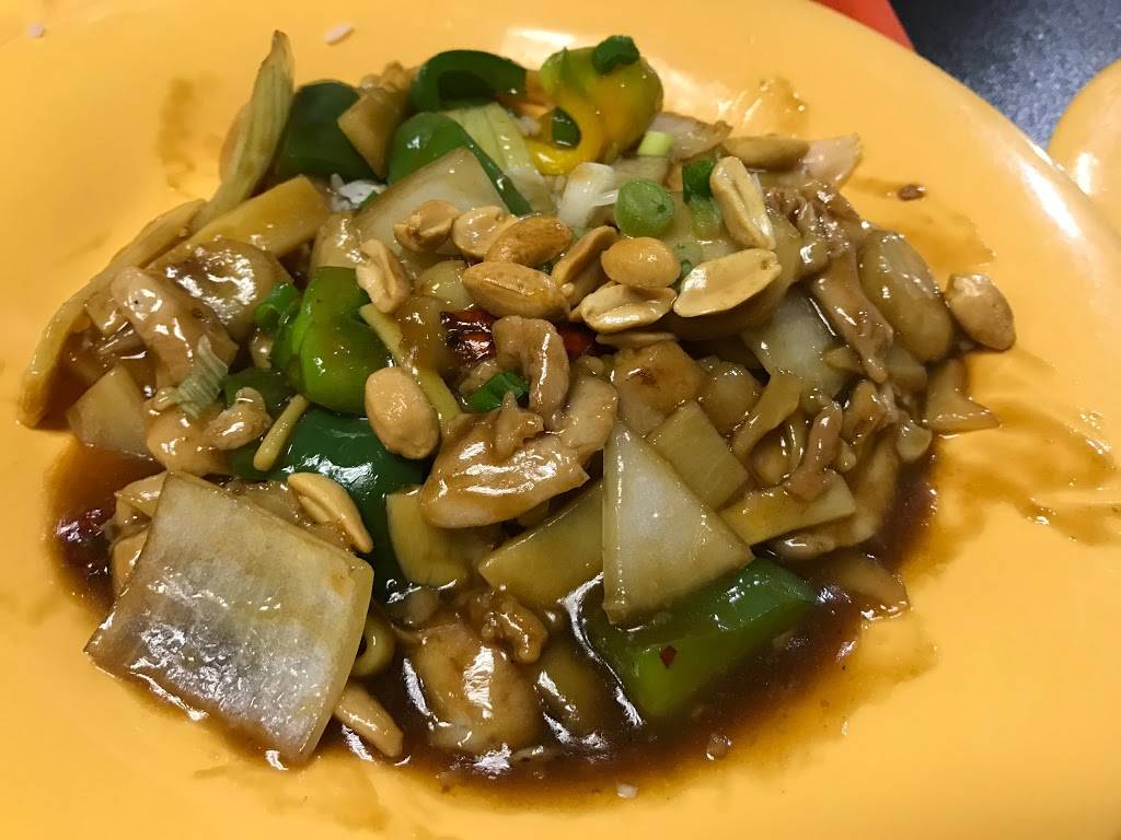 Orient Wok Chop Suey | restaurant | 6698 Center Grove Rd, Edwardsville, IL 62025, USA | 6186563388 OR +1 618-656-3388