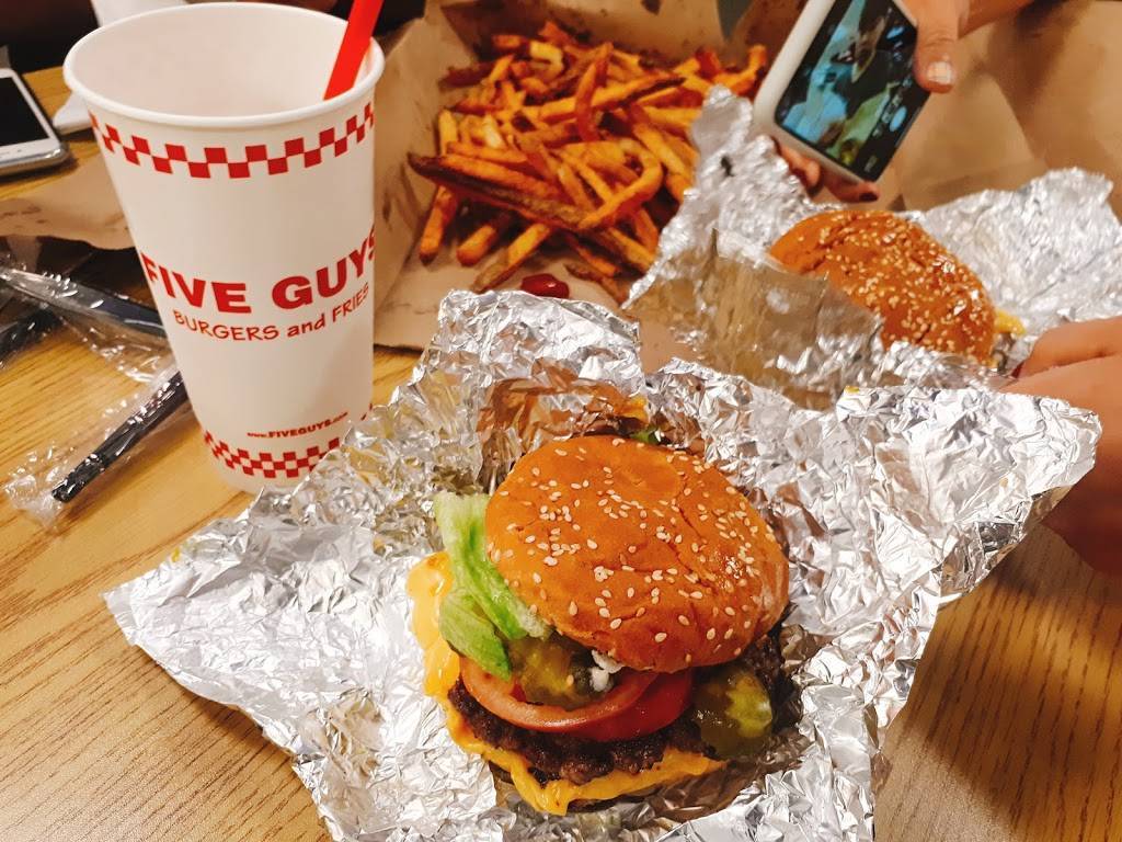 Five Guys | meal takeaway | 670 University Ave, San Diego, CA 92103, USA | 6192999105 OR +1 619-299-9105