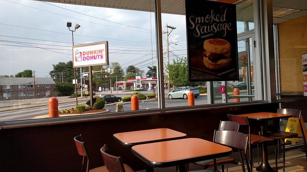 Dunkin | cafe | 1300 MacDade Boulevard, Woodlyn, PA 19094, USA | 6108331302 OR +1 610-833-1302