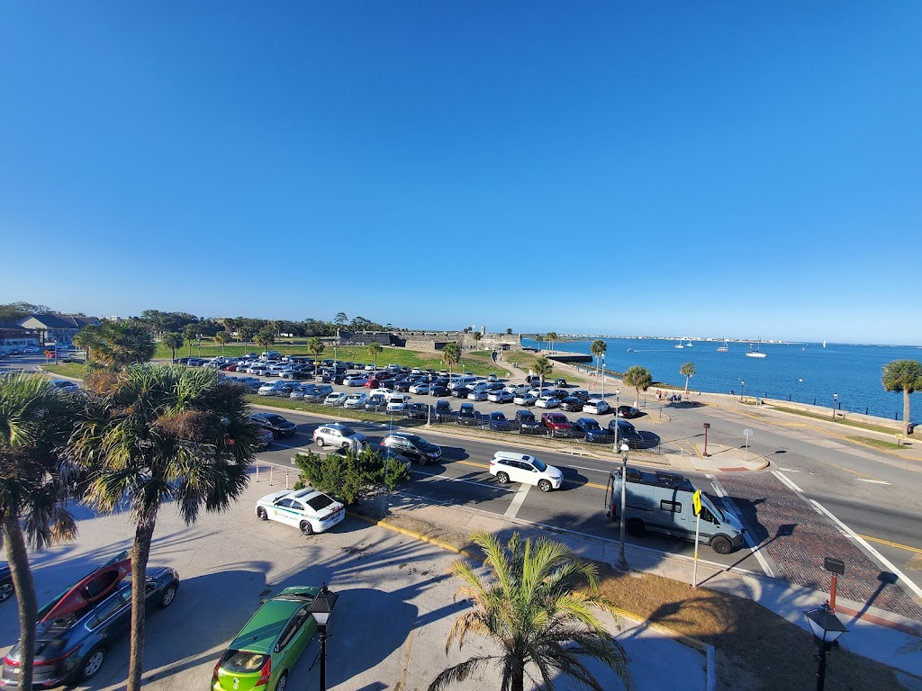 River & Fort Restaurant & Roof Top Lounge | restaurant | 12 Avenida Menendez, St. Augustine, FL 32084, USA | 9044818396 OR +1 904-481-8396