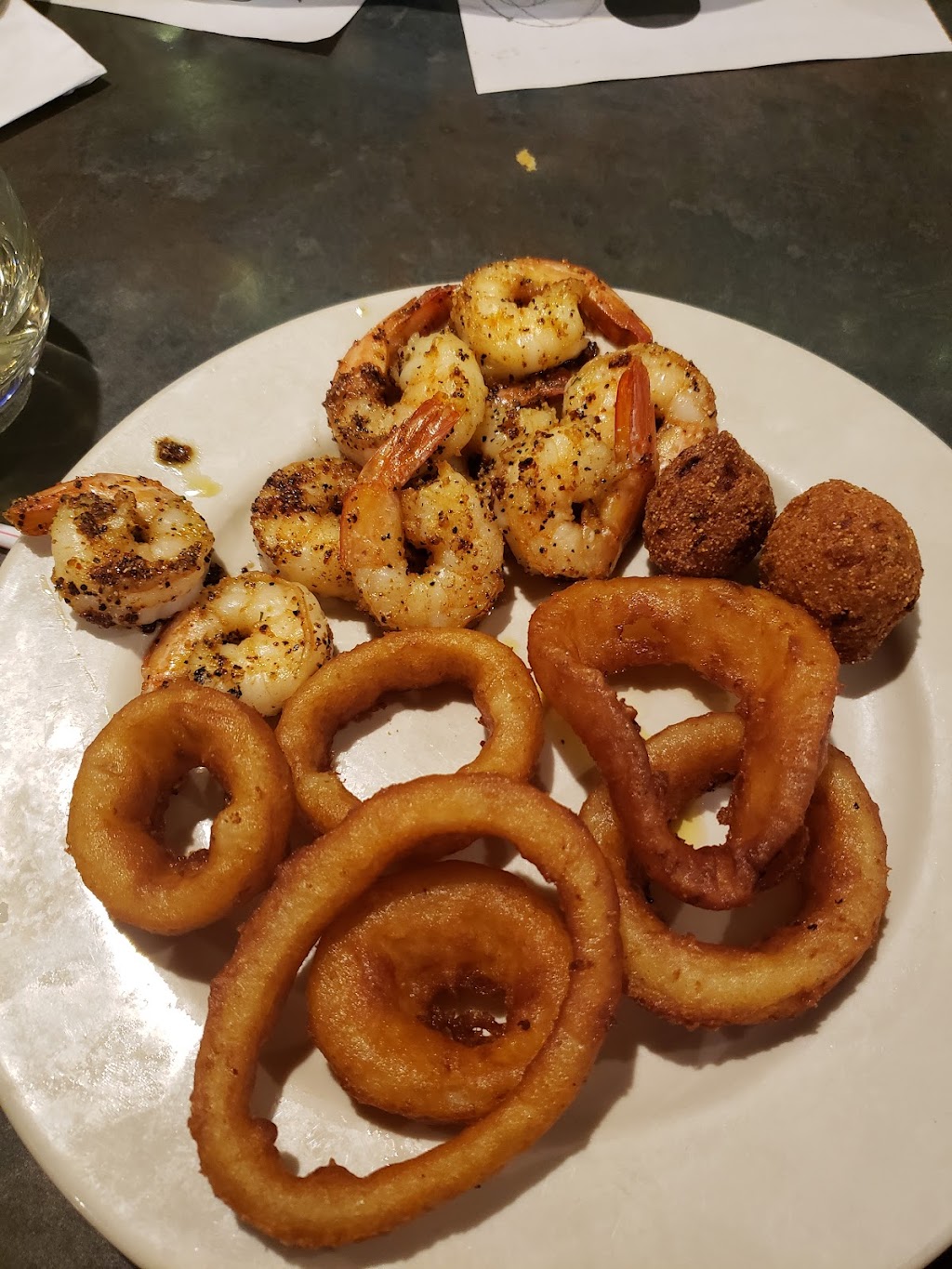 Daves Oyster Bar and Grill | restaurant | 4699 Gulf Breeze Pkwy, Gulf Breeze, FL 32563, USA | 8509341789 OR +1 850-934-1789