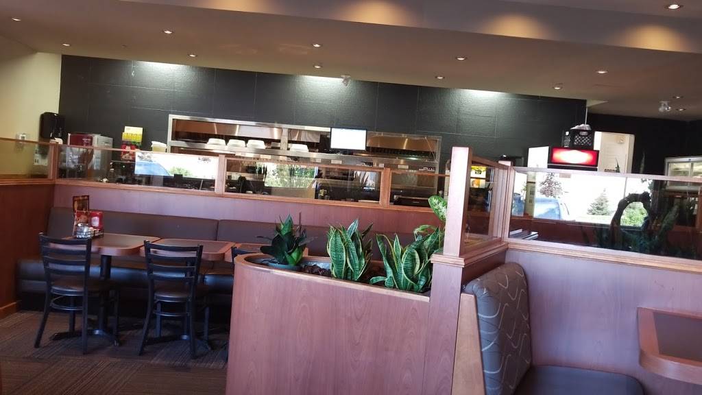 Dennys | restaurant | 3451 South Service Rd W, Oakville, ON L6L 0C3, Canada | 2898817253 OR +1 289-881-7253