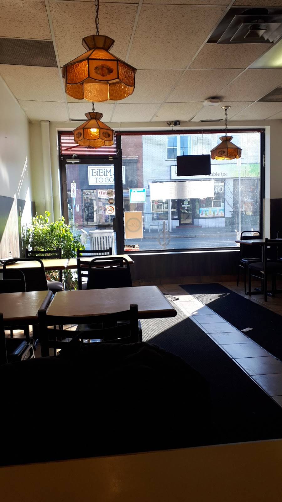 Sweet Chili Indian Restaurant | restaurant | 2180 Wyandotte St W, Windsor, ON N9B 1J9, Canada | 5192537749 OR +1 519-253-7749