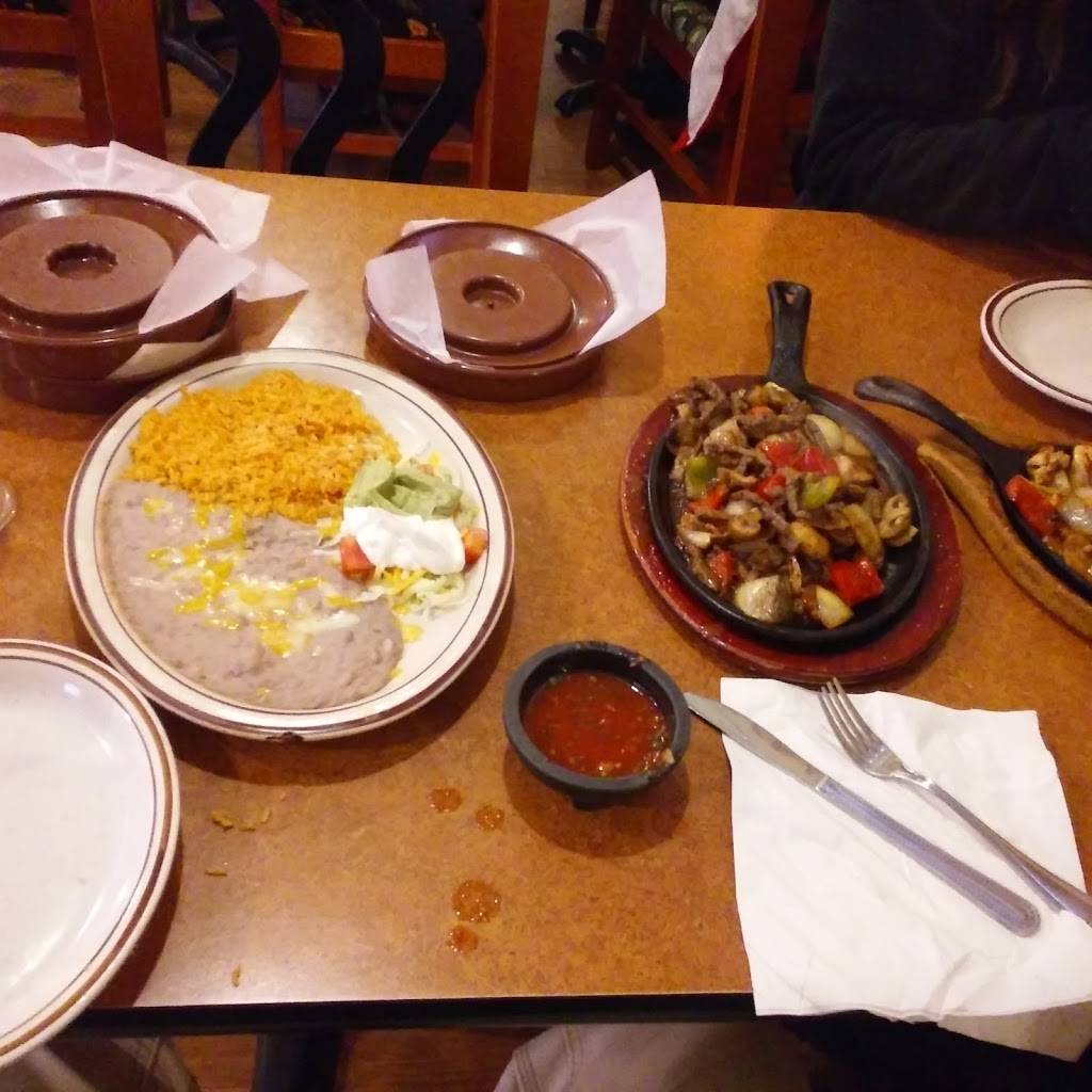 El Trio Loco | restaurant | 3615 US-101, Gearhart, OR 97138, USA | 5037386004 OR +1 503-738-6004