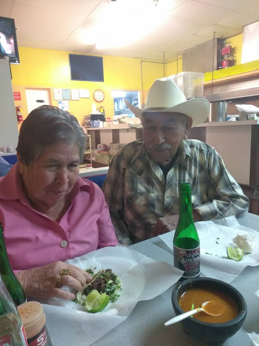 Taqueria Guanajuato | restaurant | 515 Baltimore Ave, Albertville, AL 35950, USA | 2568785566 OR +1 256-878-5566
