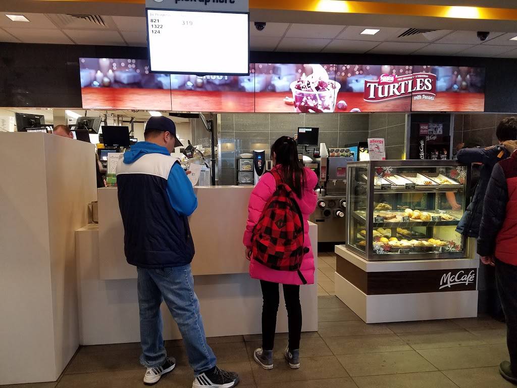 McDonalds | cafe | 6348 Lundys Ln, Niagara Falls, ON L2G 1T6, Canada | 9053568591 OR +1 905-356-8591