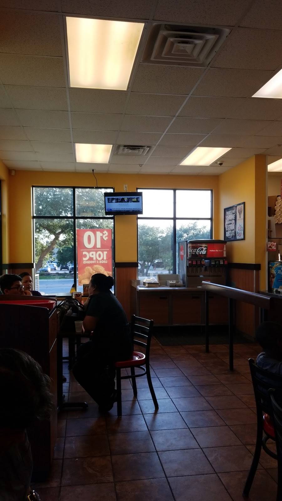 Churchs Chicken | restaurant | 1601 E Whitestone Blvd, Cedar Park, TX 78613, USA | 5122591841 OR +1 512-259-1841