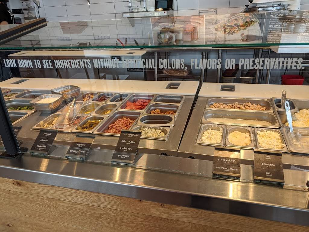 Blaze Pizza | restaurant | 187-12 Horace Harding Expy, Fresh Meadows, NY 11365, USA | 7183134488 OR +1 718-313-4488