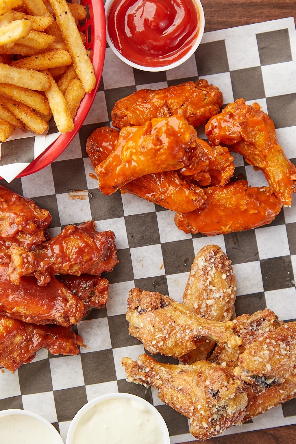 Lets Wing It | restaurant | 11915 Lake June Rd ste e, Balch Springs, TX 75180, USA | 9729134120 OR +1 972-913-4120