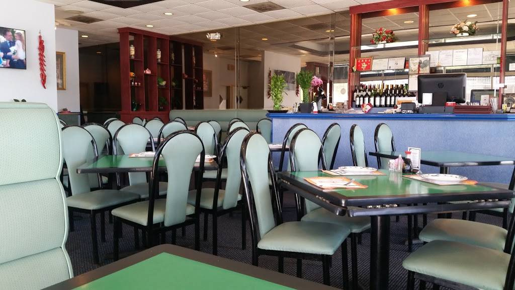 Red Pepper | restaurant | 13075 Fair Lakes Shopping Center, Fairfax, VA 22033, USA | 7035029407 OR +1 703-502-9407