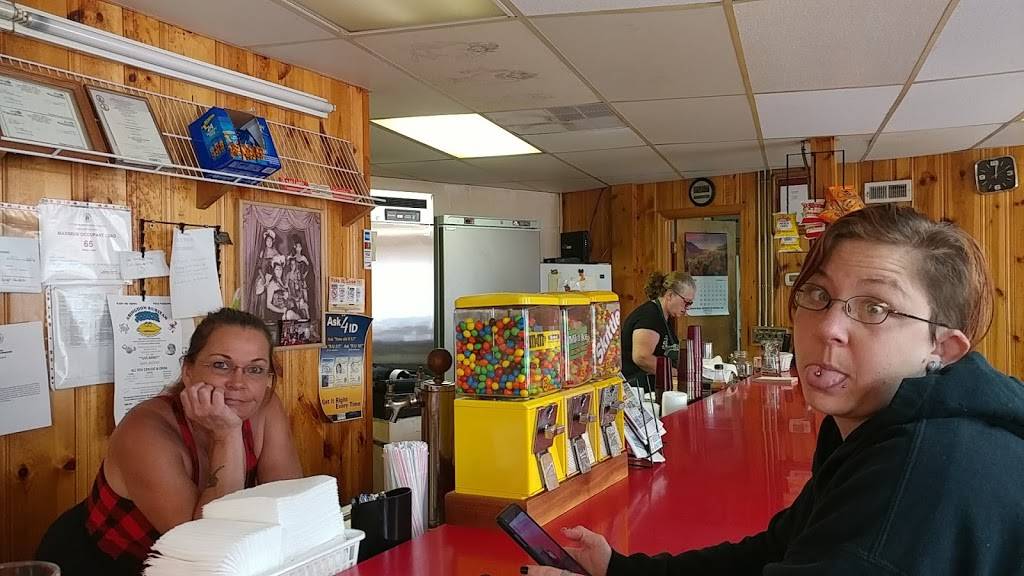 Jos Place | restaurant | 751 N Delphine Ave, Waynesboro, VA 22980, USA | 5409490221 OR +1 540-949-0221