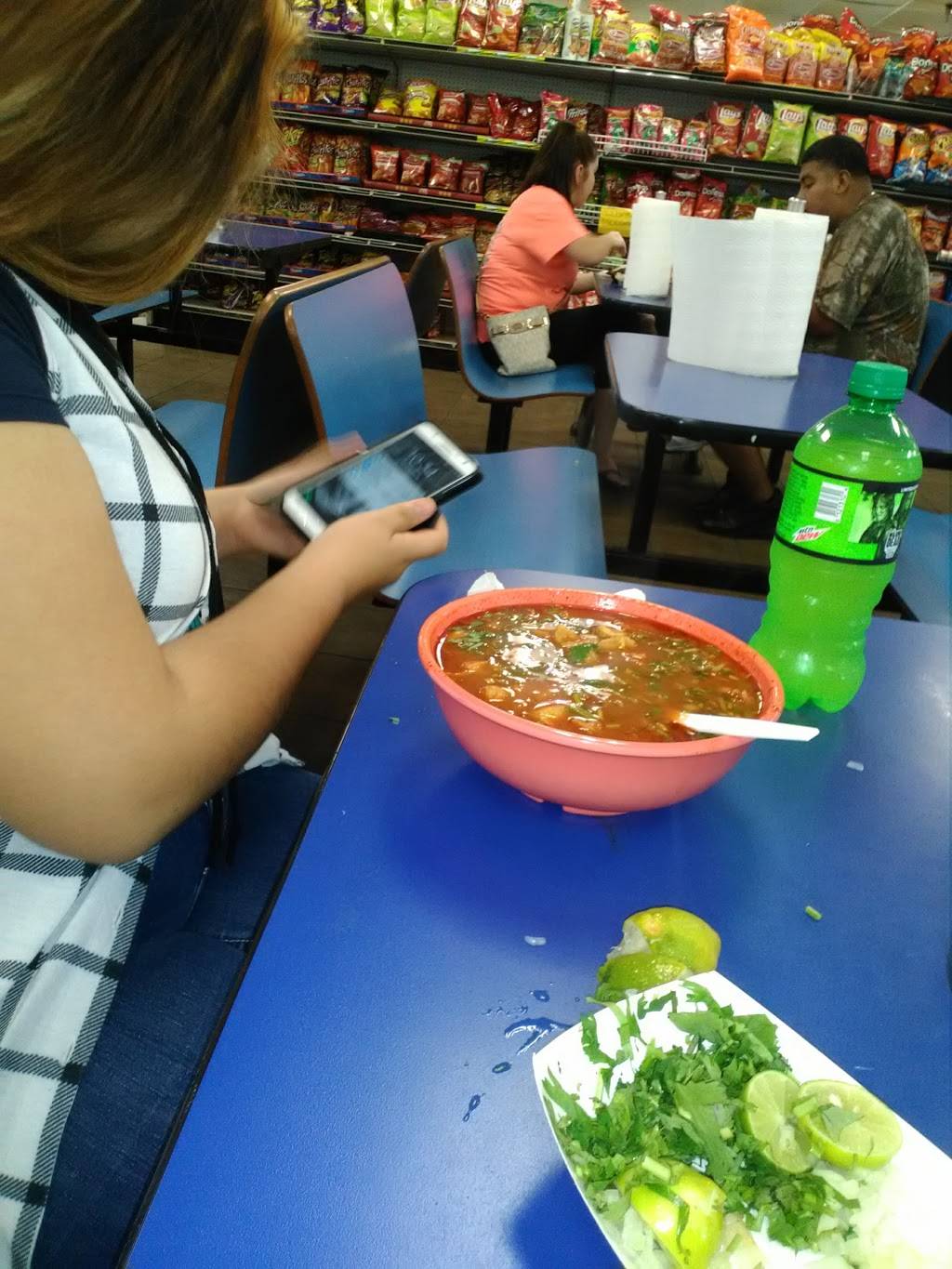 La Michoacana Meat Market | bakery | 833 N Westmoreland Rd, Dallas, TX 75211, USA | 2143397800 OR +1 214-339-7800