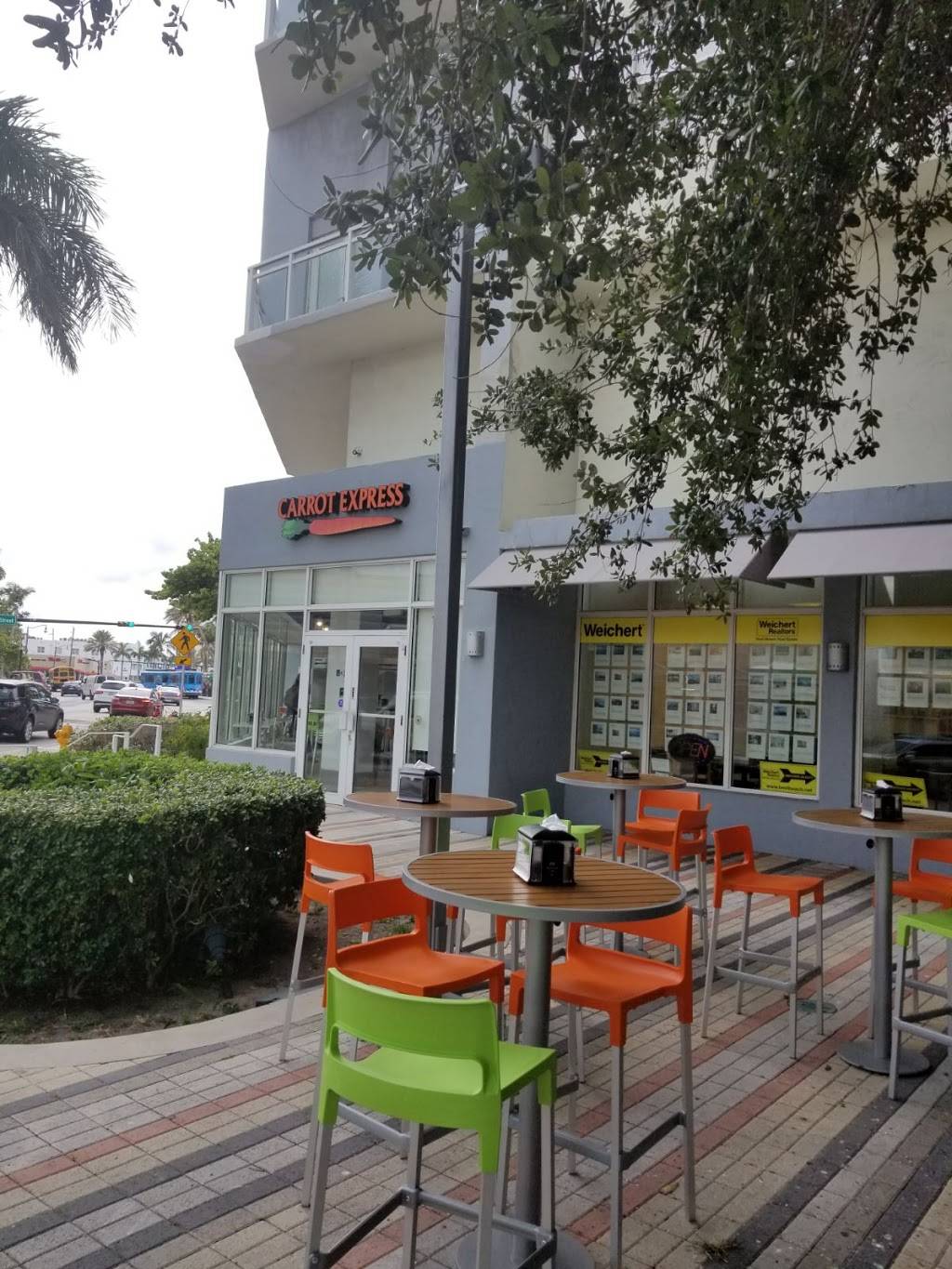 Carrot Express North Beach | restaurant | 7145 Collins Ave, Miami Beach, FL 33141, USA | 7864715597 OR +1 786-471-5597
