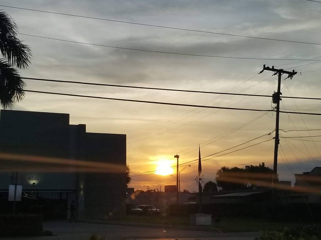 Jerry & Joes Pizza | meal delivery | 4799 Palm Ave, Hialeah, FL 33012, USA | 3058225751 OR +1 305-822-5751