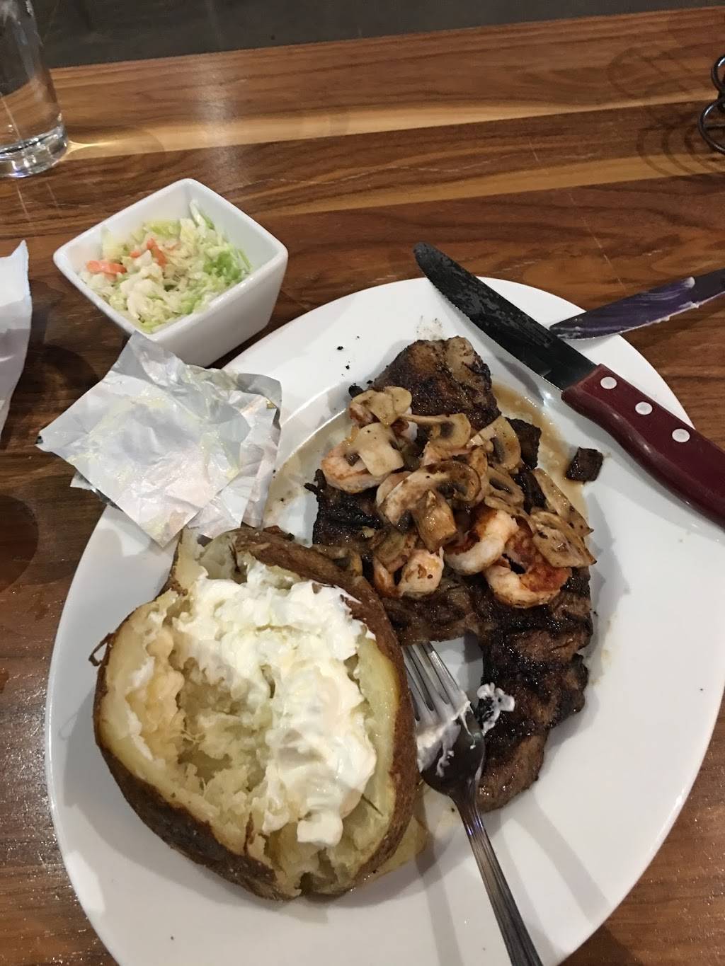 Hy-Vee Market Grille | restaurant | 8200 42nd Ave N, New Hope, MN 55427, USA | 7635317472 OR +1 763-531-7472