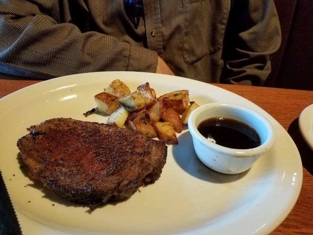 FireWorks Restaurant | restaurant | 5750 S 86th St #6053, Lincoln, NE 68526, USA | 4024345644 OR +1 402-434-5644