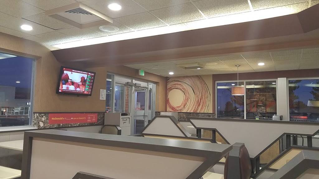 McDonalds | cafe | 8011 S Broadway, Littleton, CO 80122, USA | 3037970767 OR +1 303-797-0767