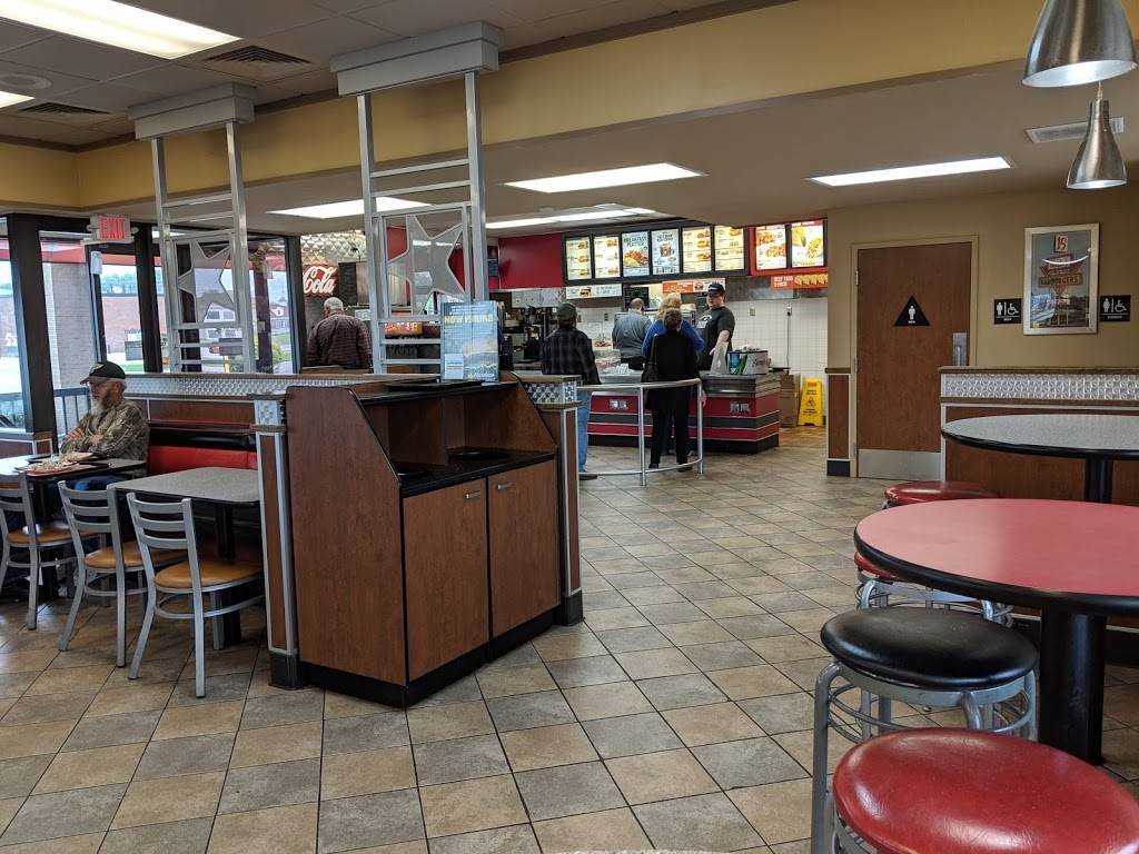 Hardees | restaurant | 231 State Hwy 47, Troy, MO 63379, USA | 6365287222 OR +1 636-528-7222