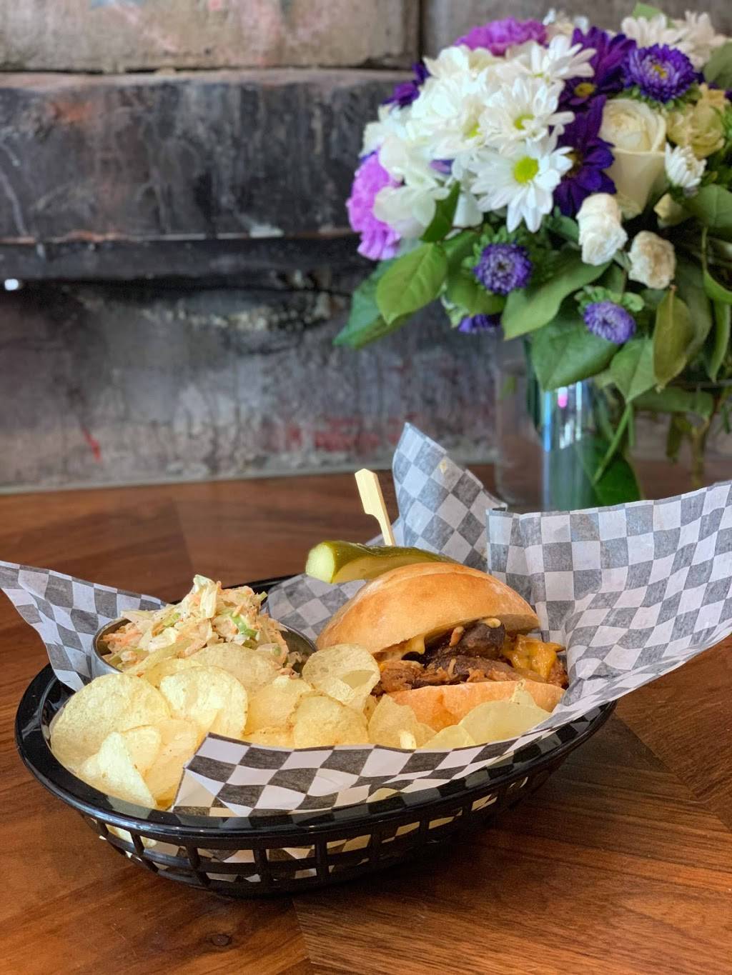 Elayna’s Joint | restaurant | 16 Dupont St, Toronto, ON M5R 1V2, Canada | 4169201800 OR +1 416-920-1800