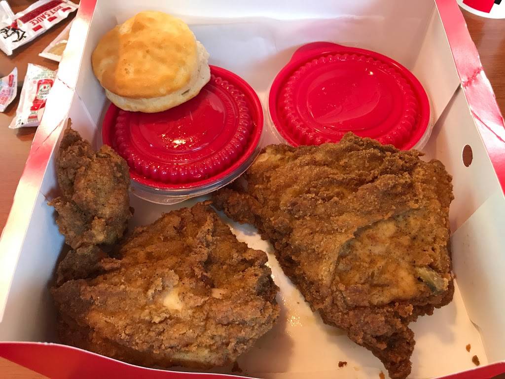 KFC | restaurant | 12566 SW 120th St, Miami, FL 33186, USA | 3052557836 OR +1 305-255-7836