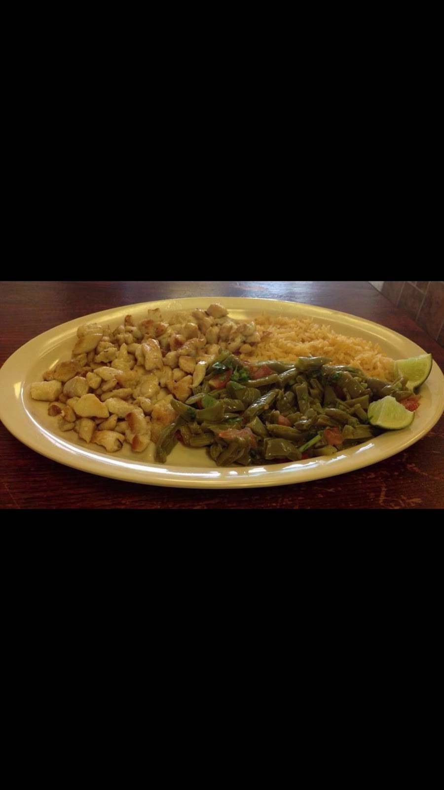 Taqueria Y Pupuseria El Chipotle | restaurant | 12925 Elam Rd #105, Balch Springs, TX 75180, USA | 9722865010 OR +1 972-286-5010