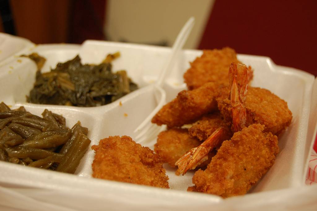 Beckhams B& M Barbeque | restaurant | 3870 Lee Rd, Cleveland, OH 44128, USA | 2167512796 OR +1 216-751-2796