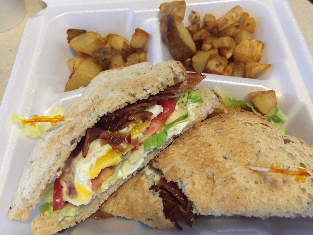 Sebastians Roadside Restaurant | restaurant | 10795 US-1, Sebastian, FL 32958, USA | 7725812623 OR +1 772-581-2623