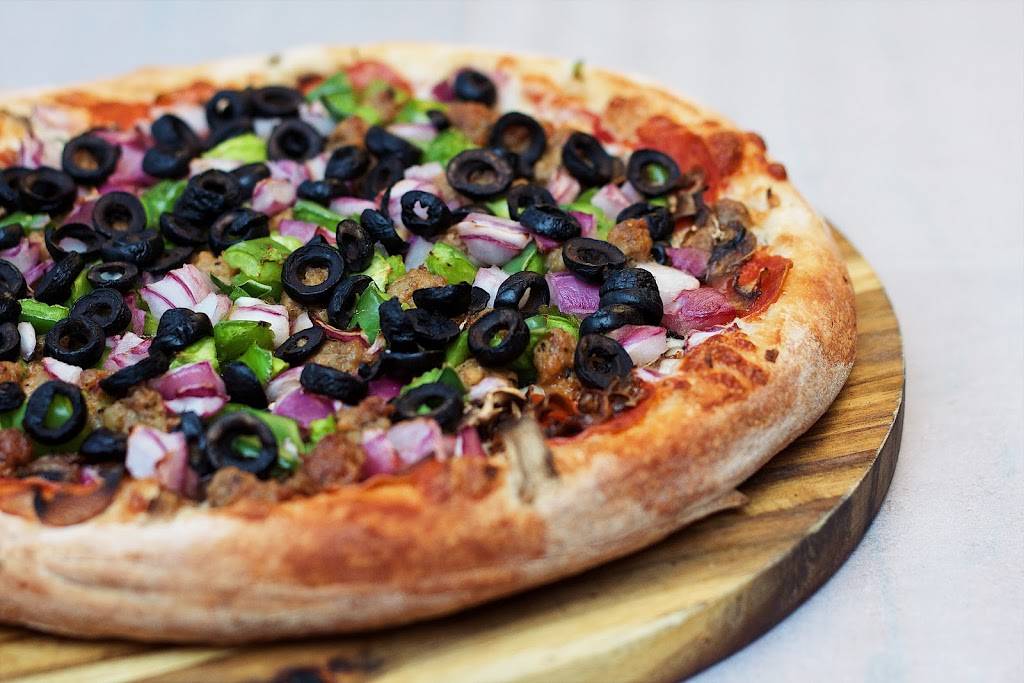 Crispy Crust Pizza | meal delivery | 3111 Glendale Blvd #4, Los Angeles, CA 90039, USA | 3236613111 OR +1 323-661-3111