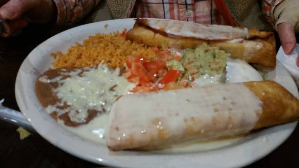 Los Jefes Mexican Restaurant | restaurant | 530 W 30th St, Connersville, IN 47331, USA | 7652221090 OR +1 765-222-1090