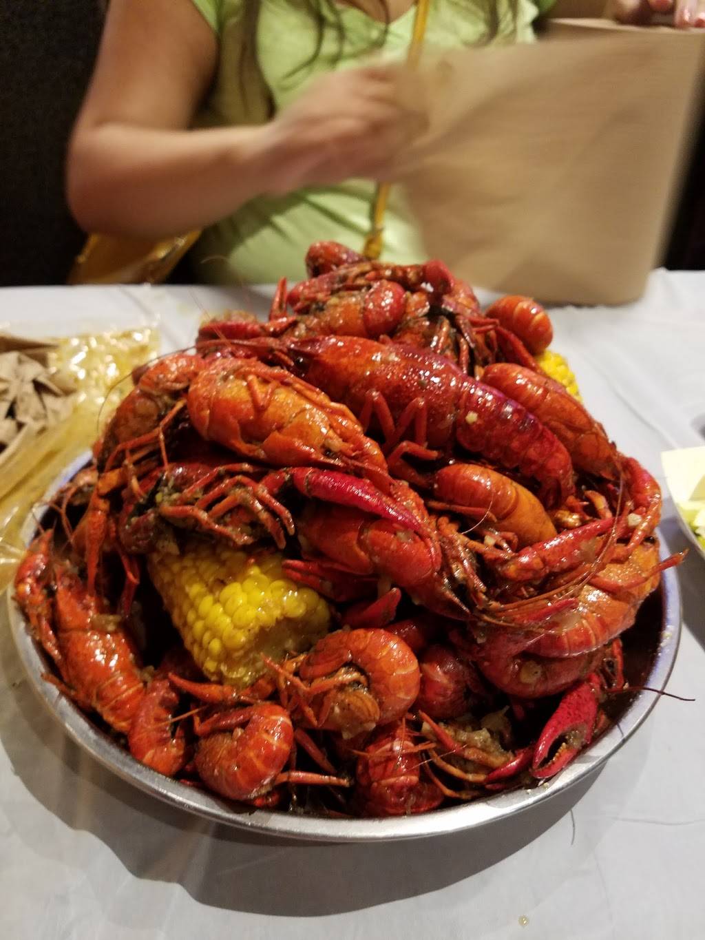 LA Crawfish | cafe | I, 5810 East Sam Houston Pkwy N, Houston, TX 77049, USA | 2814165352 OR +1 281-416-5352