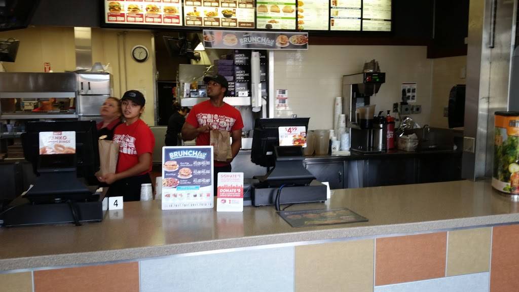 Jack in the Box | restaurant | 3434 14th St, Riverside, CA 92501, USA | 9517812104 OR +1 951-781-2104