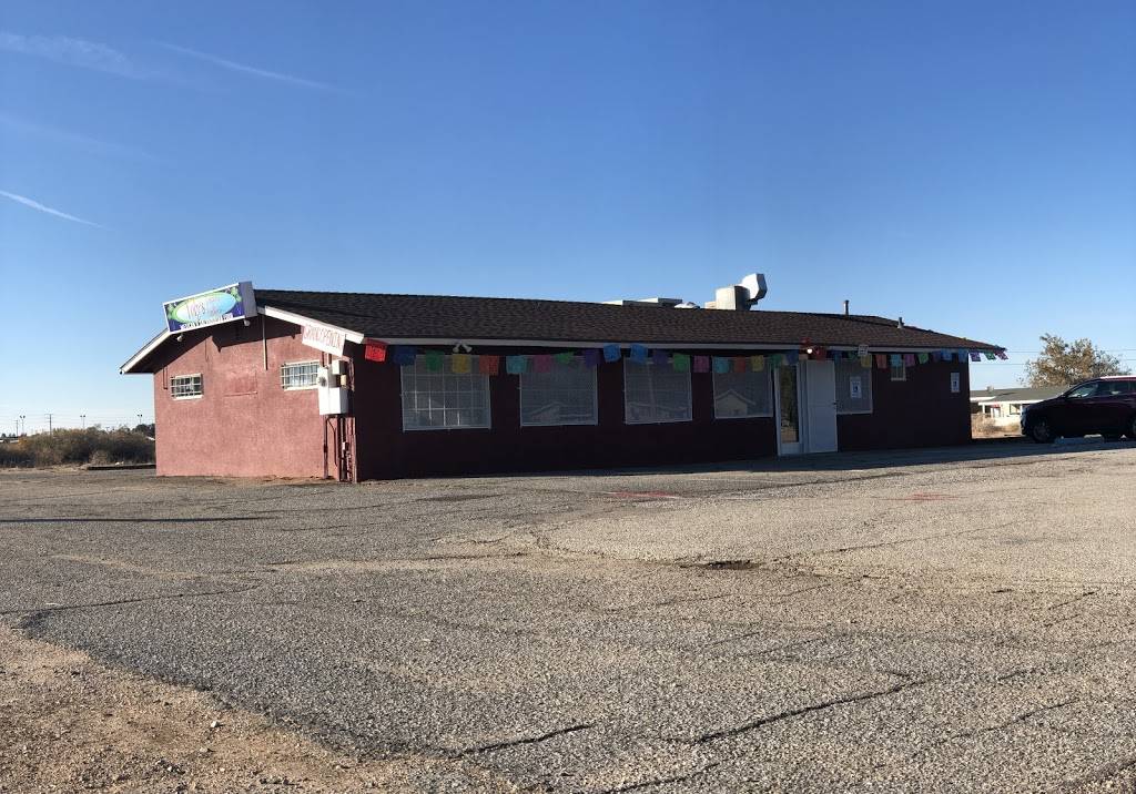 Yoly’s Taqueria & Pupuseria | restaurant | 17760 Adelanto Rd, Adelanto, CA 92301, USA | 4422491985 OR +1 442-249-1985