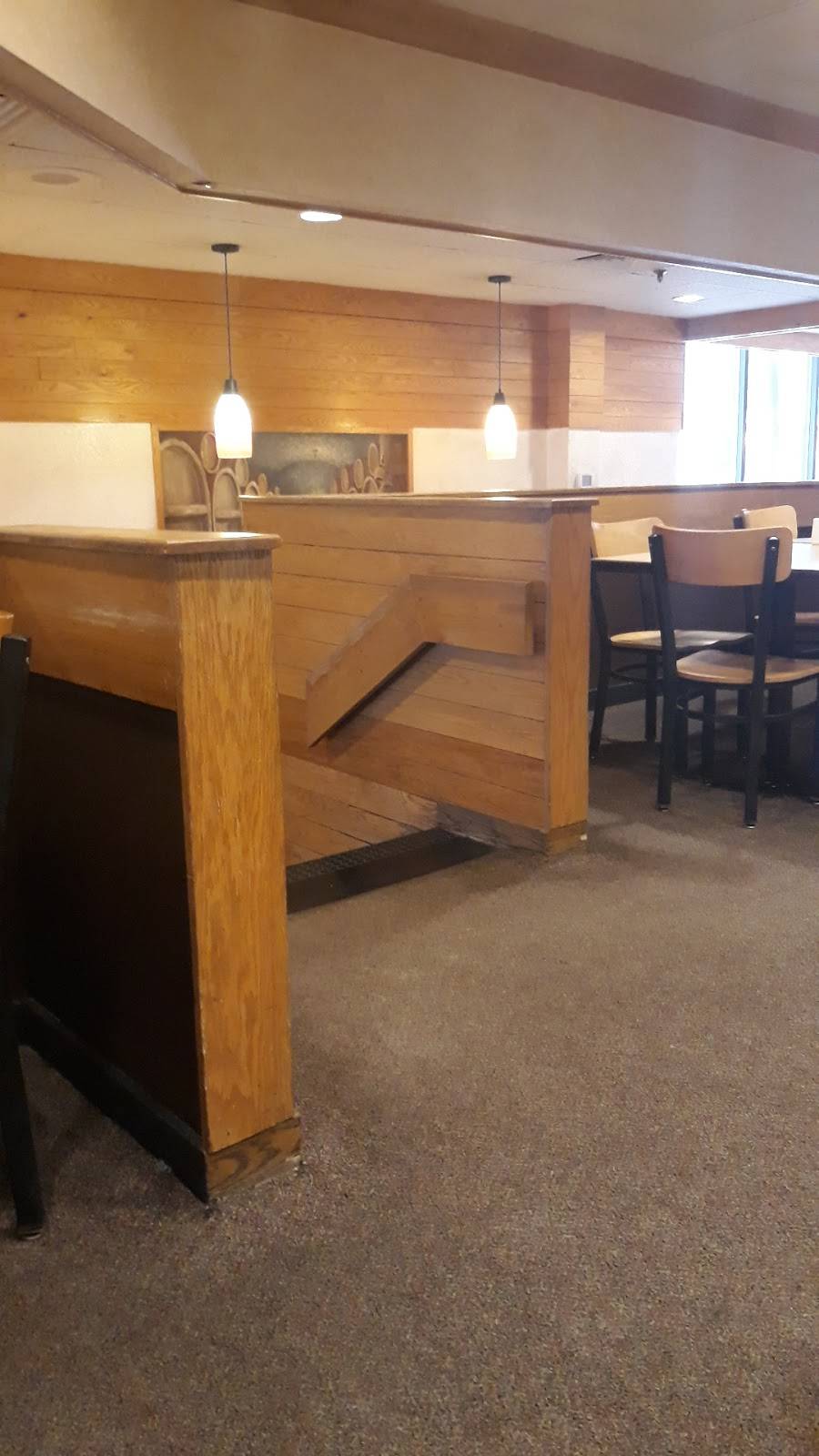 Papa Ginos | restaurant | 36 American Legion Dr, North Adams, MA 01247, USA | 4136647811 OR +1 413-664-7811