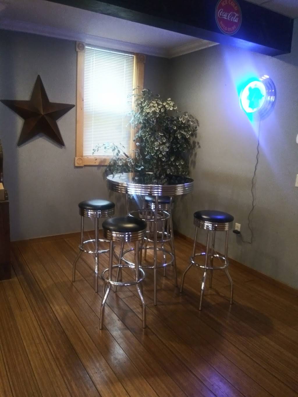 Independence Bar & Grille | restaurant | 60 Valley St, New Philadelphia, PA 17959, USA | 5702442200 OR +1 570-244-2200