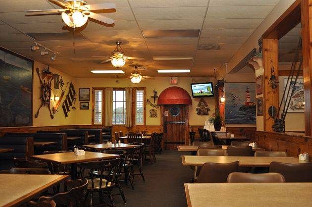 Bostons Fish House | restaurant | 6860 Aloma Ave, Winter Park, FL 32792, USA | 4076782107 OR +1 407-678-2107