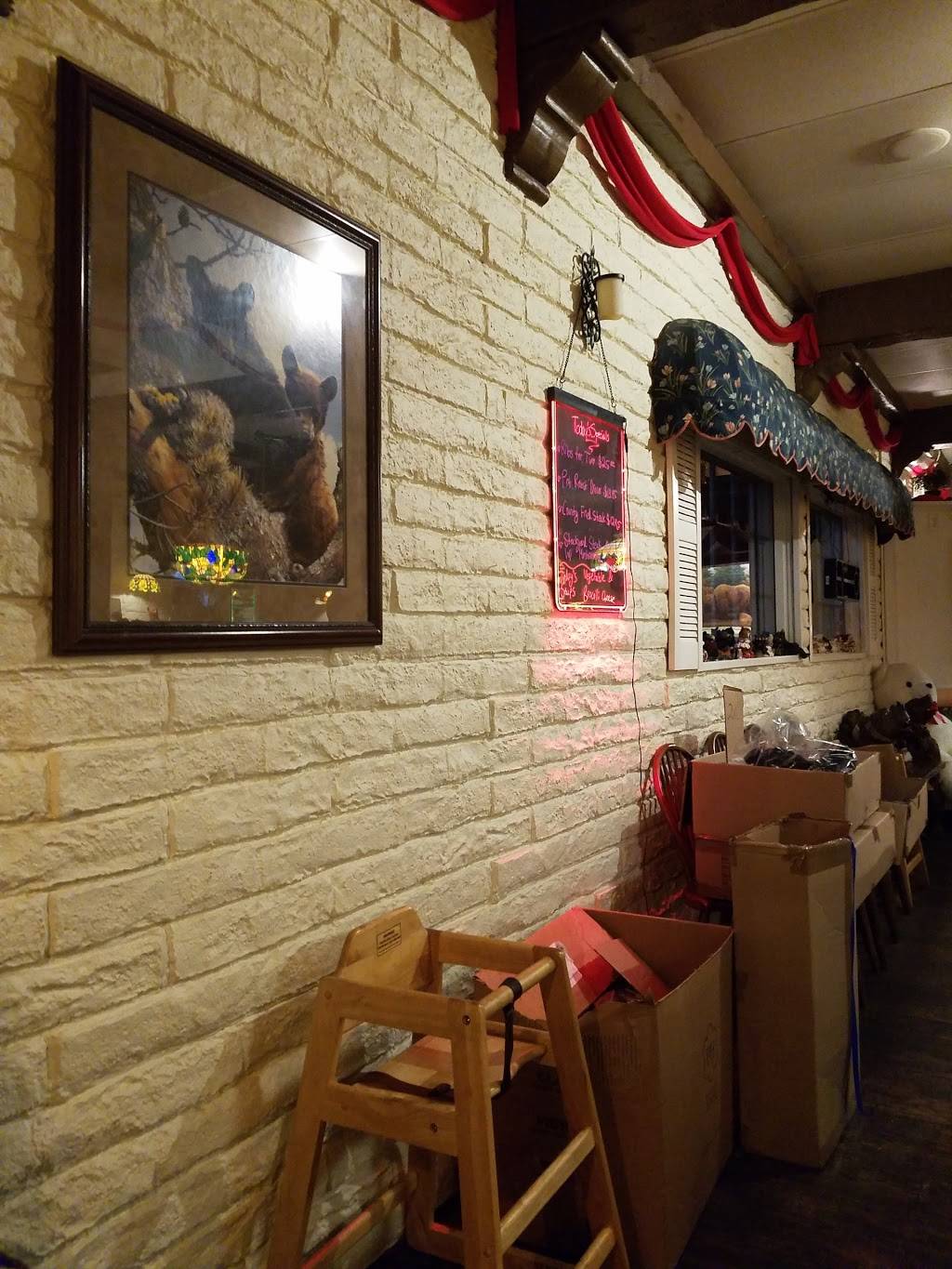 The Hungry Bear Restaurant | restaurant | 2219 N Harbor Blvd, Fullerton, CA 92835, USA | 7145262711 OR +1 714-526-2711